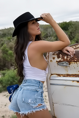 Carmen Nikole Casual And Sexy